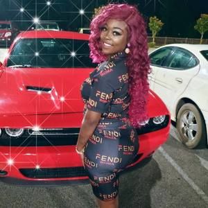 Meet your Posher, Sabrina